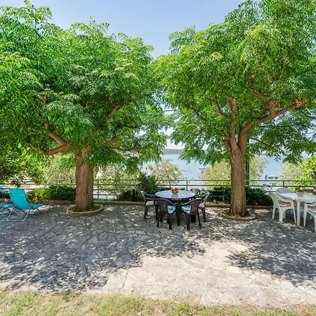 Daria 3 By Interhome Lejlighed Anić