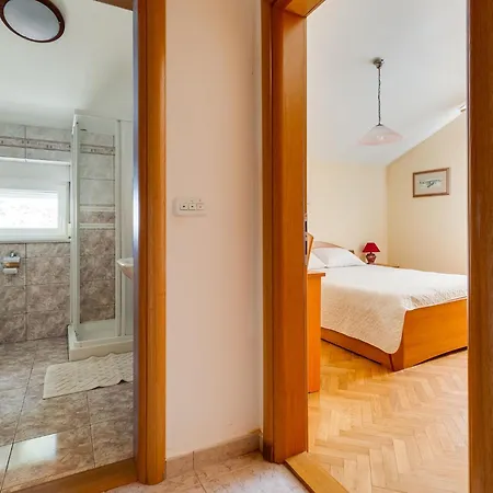 Daria 3 By Interhome Anić