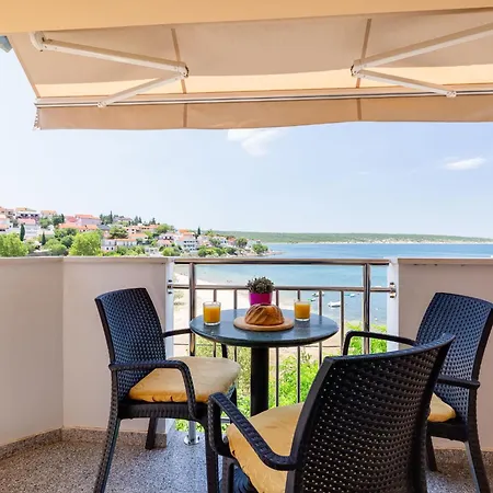 Daria 3 By Interhome Lejlighed