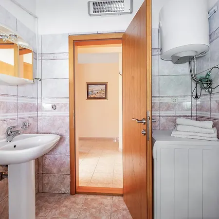 Daria 3 By Interhome Apartament Anić