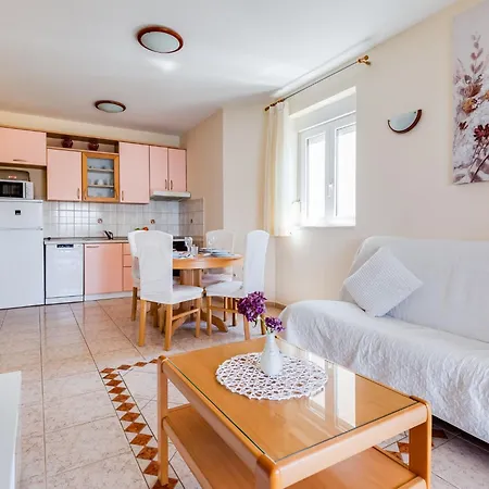 Apartament Daria 3 By Interhome